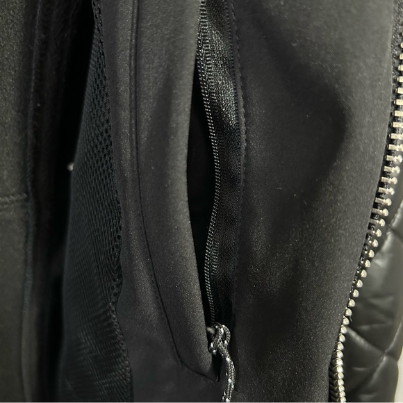 Guess Black Water Resistant Faux Fur Hood Quilted Puffer Moto Fitted Coat Size S - Picture 13 of 16